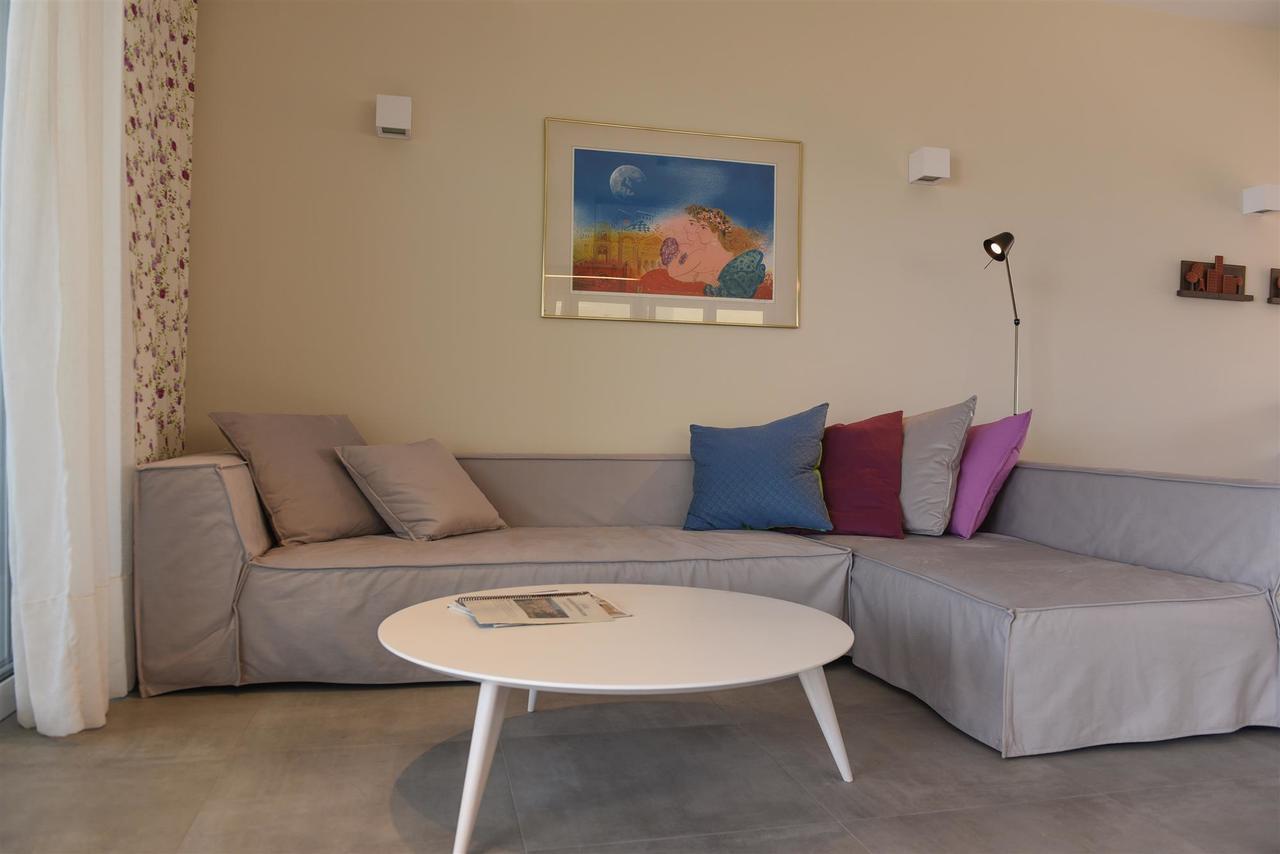 Rodia Beach Suites Kokkinos Pirgos Ngoại thất bức ảnh