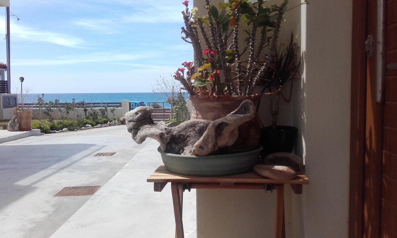 Rodia Beach Suites Kokkinos Pirgos Ngoại thất bức ảnh