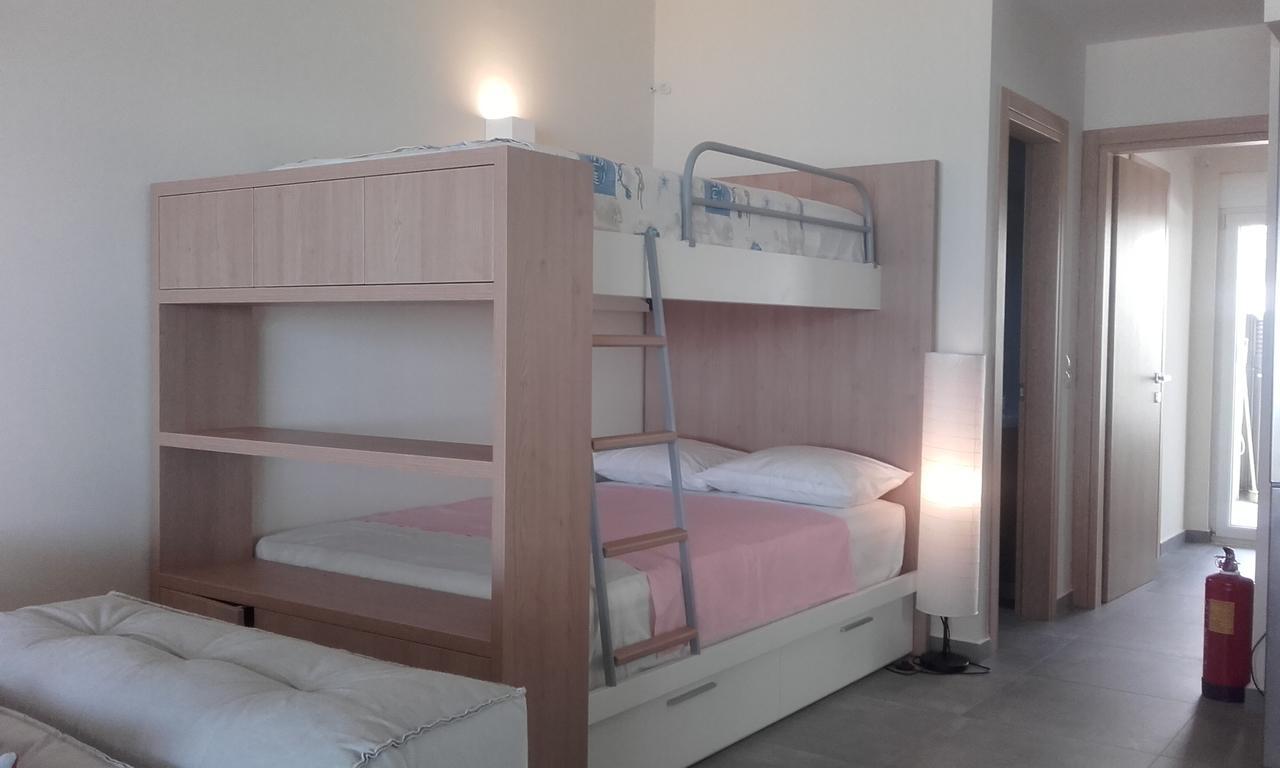 Rodia Beach Suites Kokkinos Pirgos Ngoại thất bức ảnh