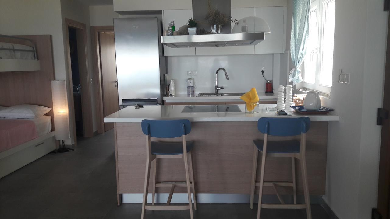 Rodia Beach Suites Kokkinos Pirgos Ngoại thất bức ảnh